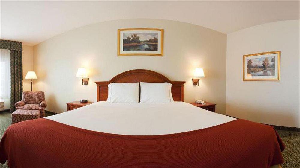 Holiday Inn Express Hotel & Suites Canton By Ihg Buitenkant foto