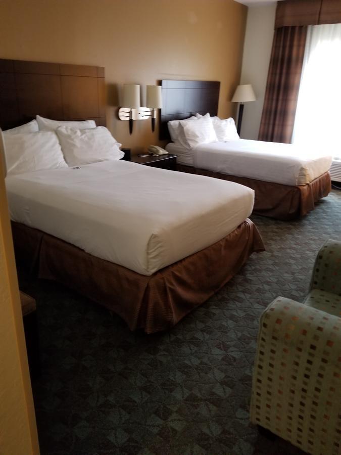 Holiday Inn Express Hotel & Suites Canton By Ihg Buitenkant foto