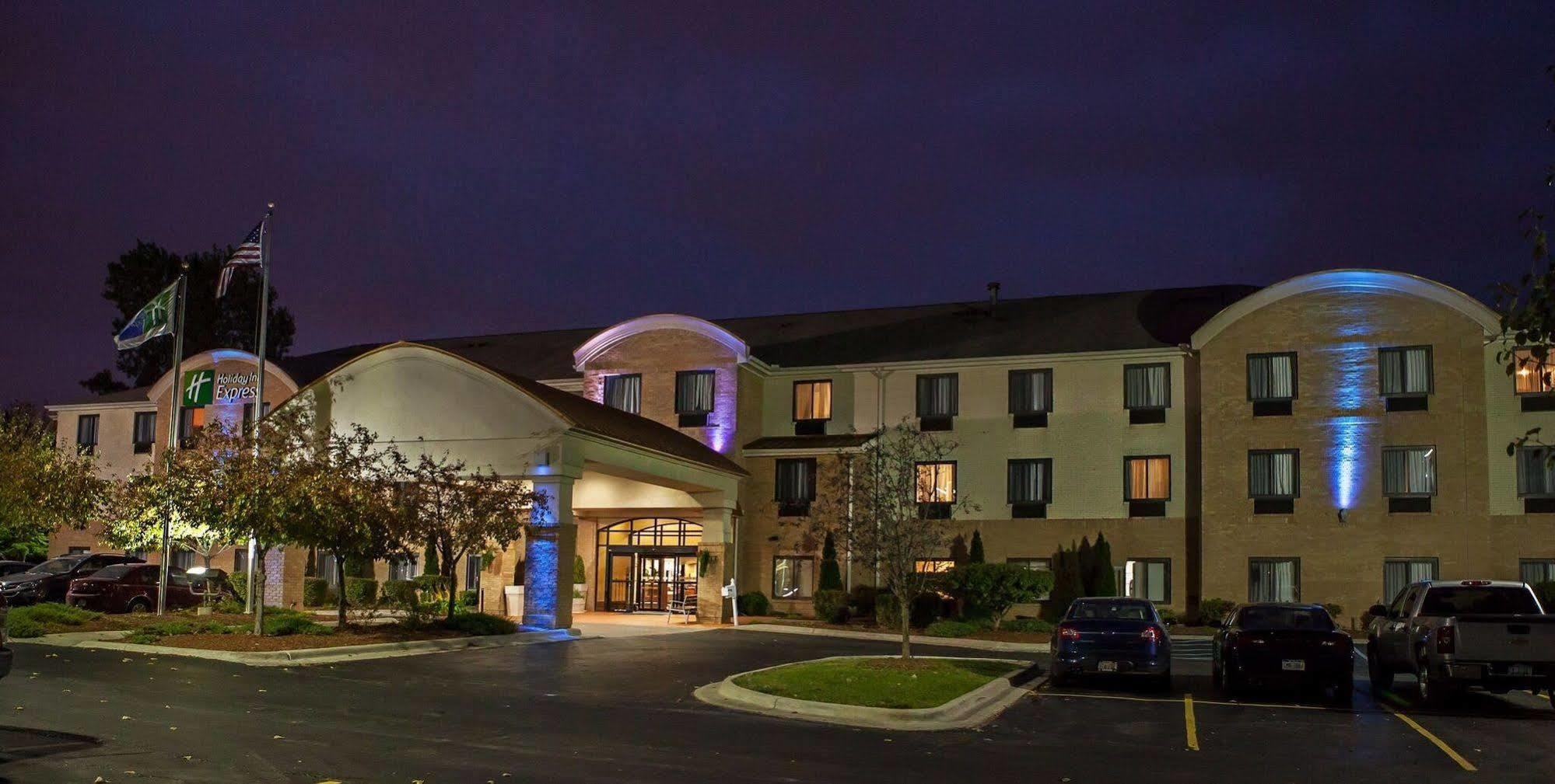 Holiday Inn Express Hotel & Suites Canton By Ihg Buitenkant foto